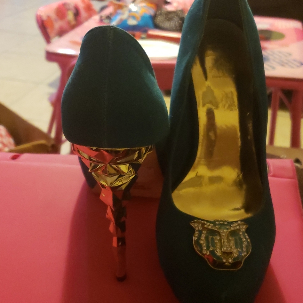 Turquoise Tiger Heels